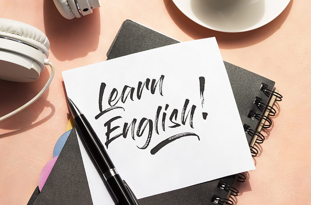 Cómo elegir una academia de inglés: los cinco criterios que separan una buena decisión de un año perdido