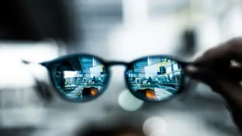 Optica y Audiometria