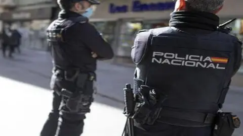 Policía