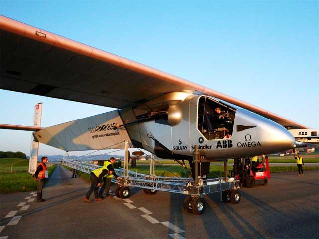 Vuelta al mundo con un avión sin combustible imagen 1