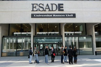 Ex -Políticos españoles coinciden en Esade imagen 1